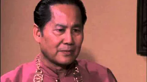 Bette Rogge interviews Keye Luke who played Kralahome in the TV series "Anna and the King."