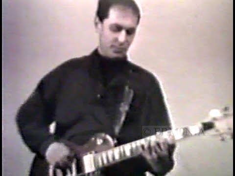 ბიჭები როკენროლიდან - Blue Suede Shoes [1993]