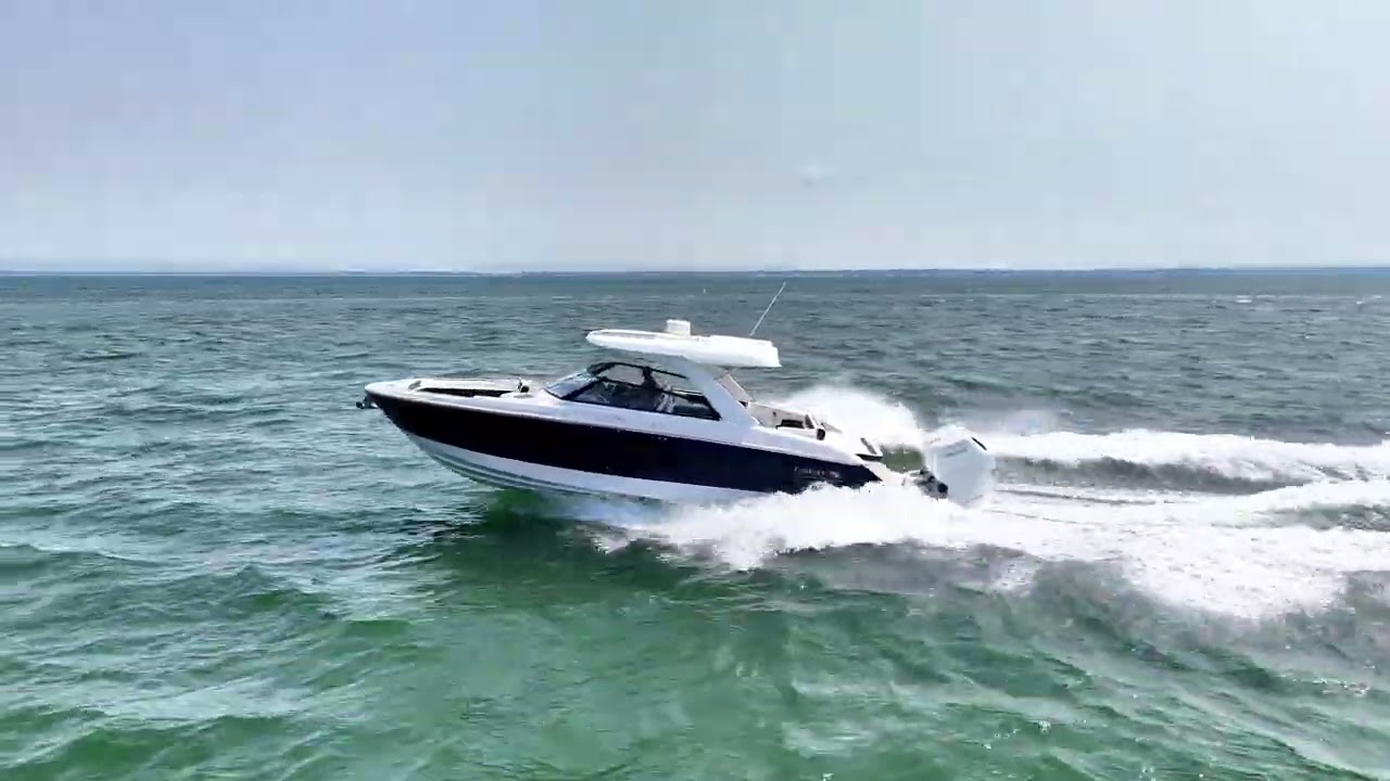 Cobalt R35 Outboard Video