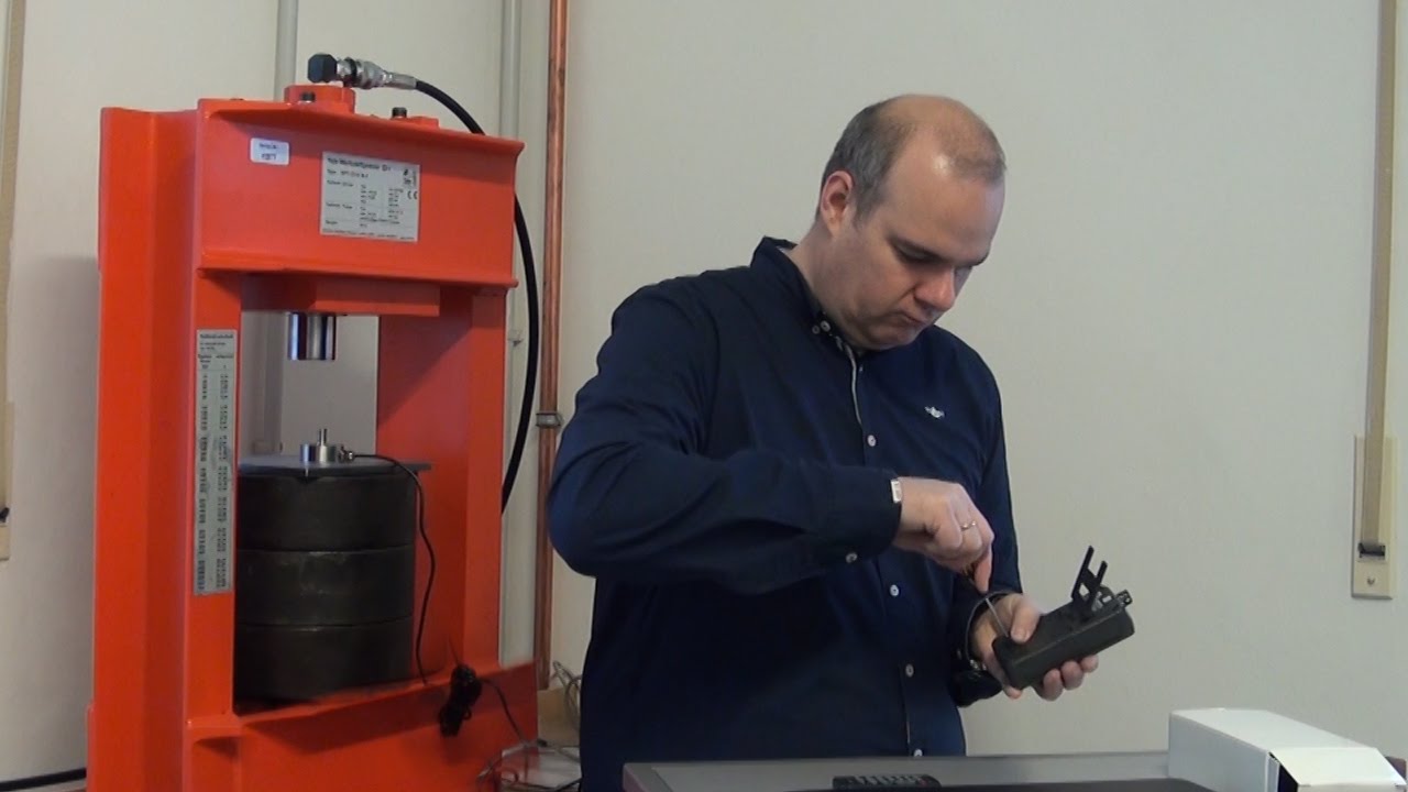 User Manual Thermo Hygrometer Barometer PCETHB 40 YouTube