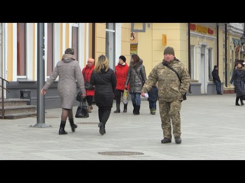 Що чоловіки Житомира планують дарувати жінкам на 8 Березня. Опитування