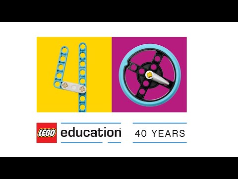 Bermain sambil belajar dengan Lego Education WeDo2.0 di kelas Technic Builder Playbrick Center.. 