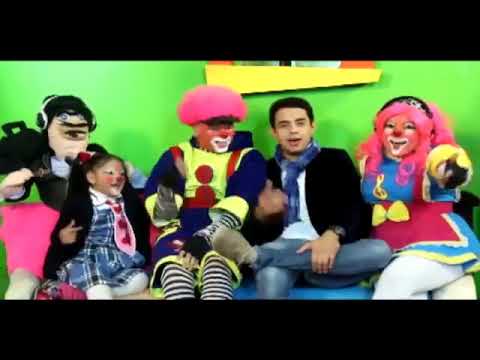 Introducción - La Casa de la Familia Chiflada (Video Oficial)