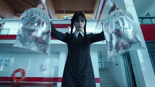 Wednesday Addams | Opening Scene Piranha Pool | Netflix Resimi