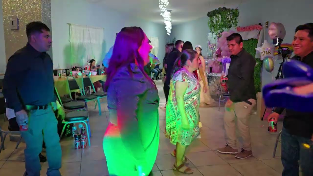 POPURRI DE CHILENAS  xv de kenia san Nicolas de las garzas 