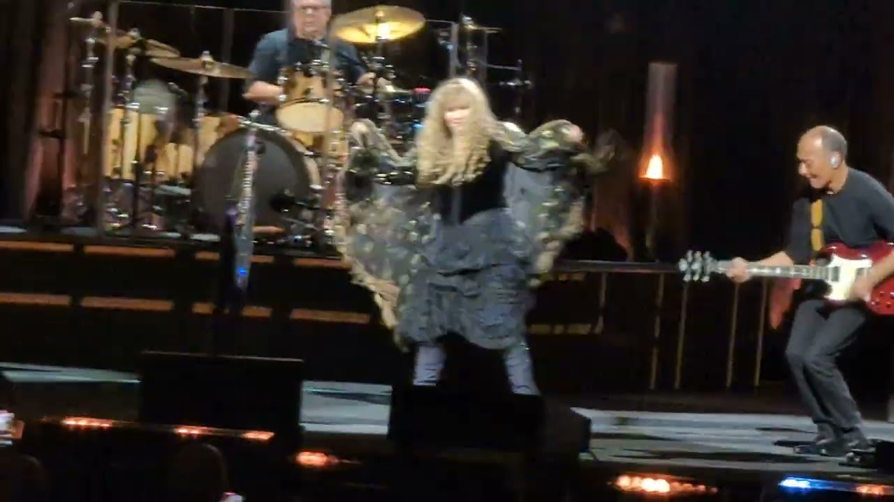 Stand Back - Stevie Nicks 11.29.23