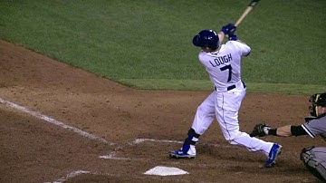 CWS@KC: Lough grounds a single to score Gordon