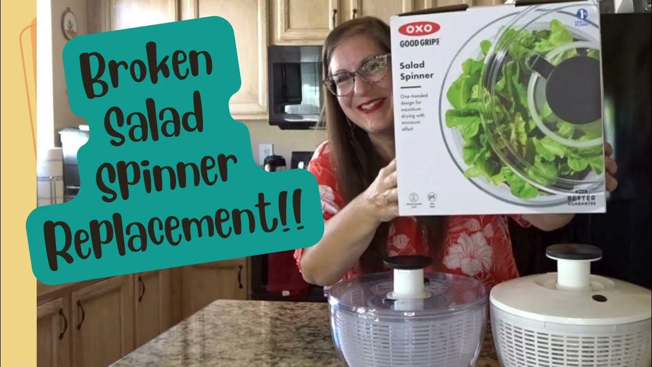 It's time to say goodbye to soggy salads and hello to crispier greens with  this nifty OXO Glass Salad Spinner 👋🏻 1. One-handed pump and…