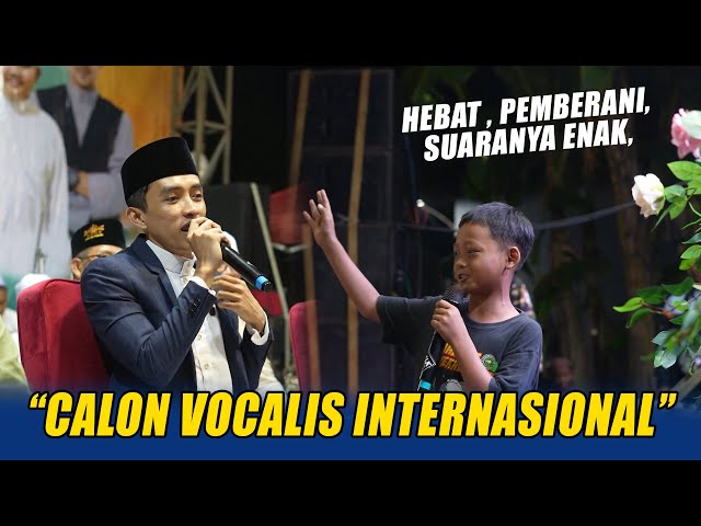 ADEKNYA CALON VOCALIS HEBAT, SUARANYA ENAK DAN PEMBERANI class=