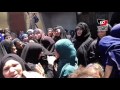 انهيار وبكاء بجنازة الشهيد إسلام شعبان ببني سويف انهيار وبكاء بجنازة الشهيد إسلام شعبان ببني سويف