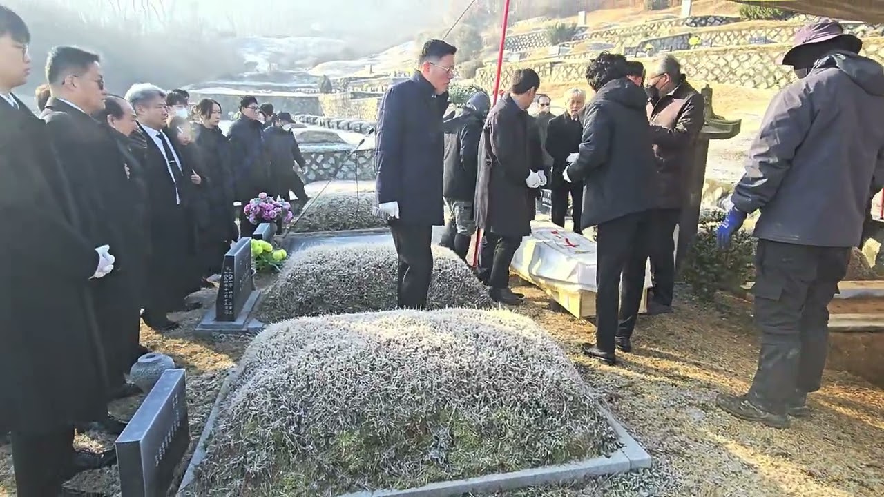 박금옥 장례 - 밀실로