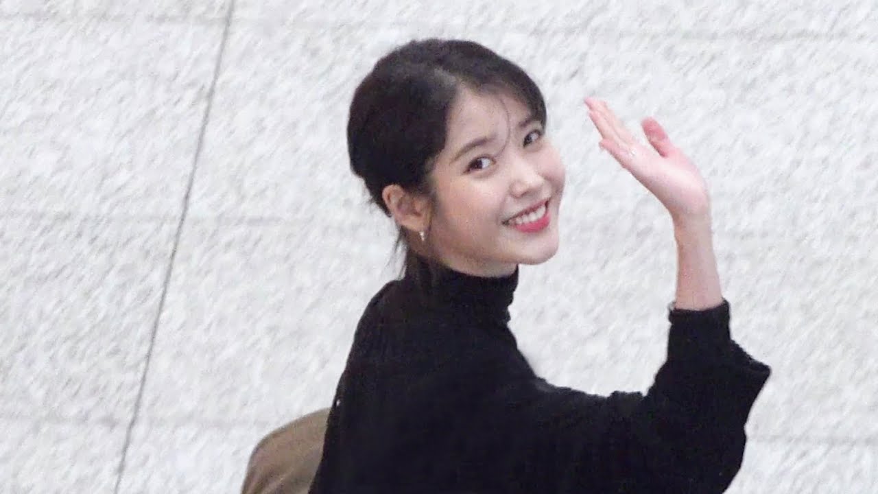 191226 특급 팬서비스 아이유(IU) 인천공항 출국 직캠