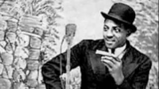 Video thumbnail of "ELMORE JAMES - Dust My Broom"