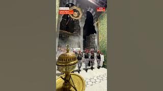 Proses penggantian kain Kiswah Kaabah yang baharu