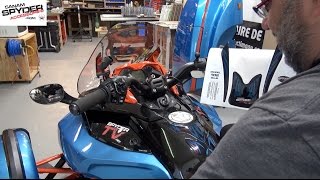 F3 Can Am Spyder Epoxy Gel Tank pads - Presentation and installation video