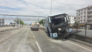 AK Partilileri taşıyan otobüs Polatlı'da kaza yaptı 32 yaralı Resimi