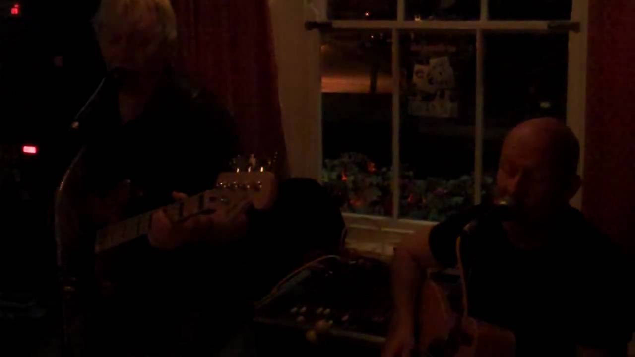 MOUTH ON A STICK  performing "eleanour" by the turtles