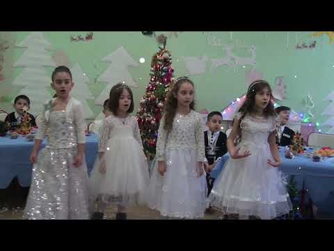 70 საჯარო  სკოლა 1/2 კლასი   ,,საახალწლო  ზეიმი-2019\"