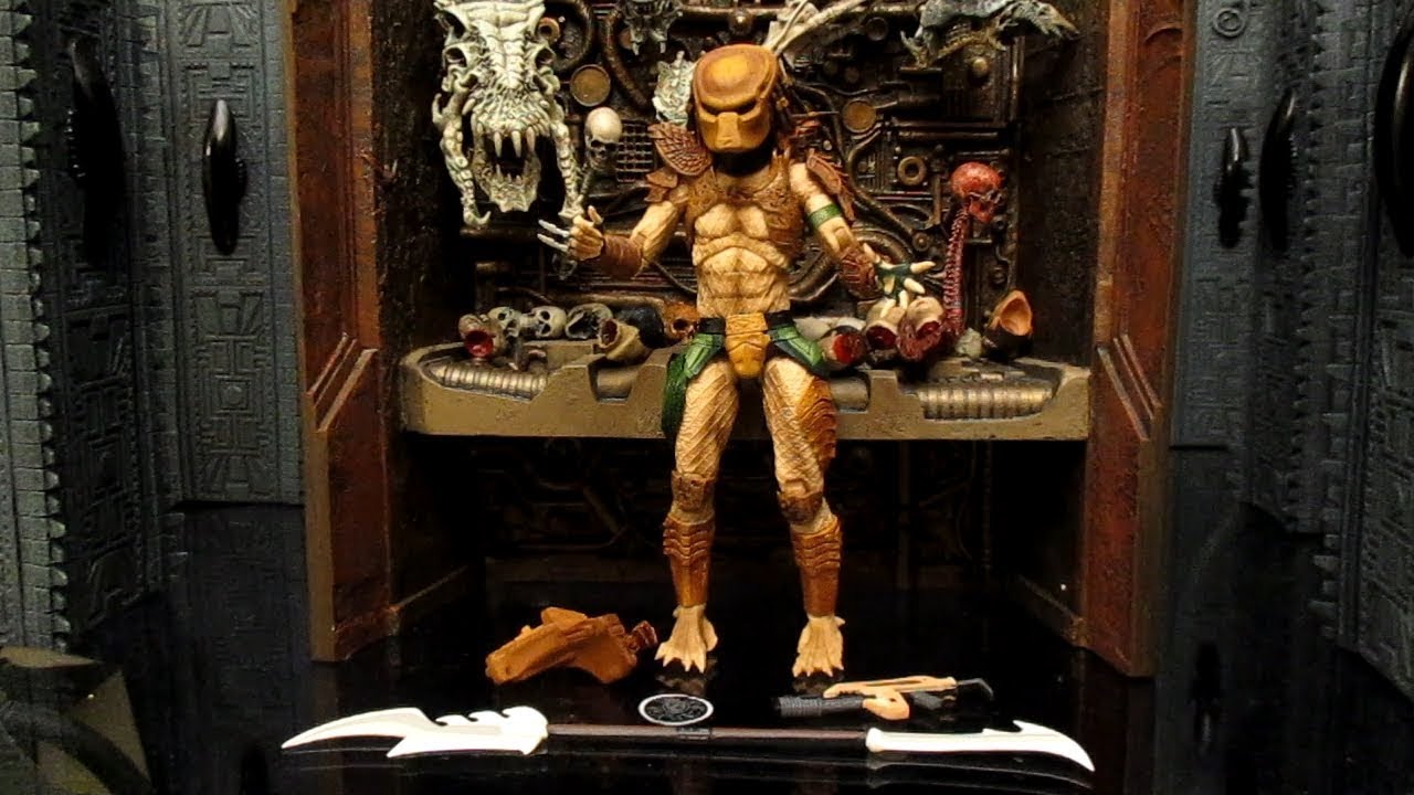 Neca Hunter Predator Alien vs Predator Arcade Game Action Figure