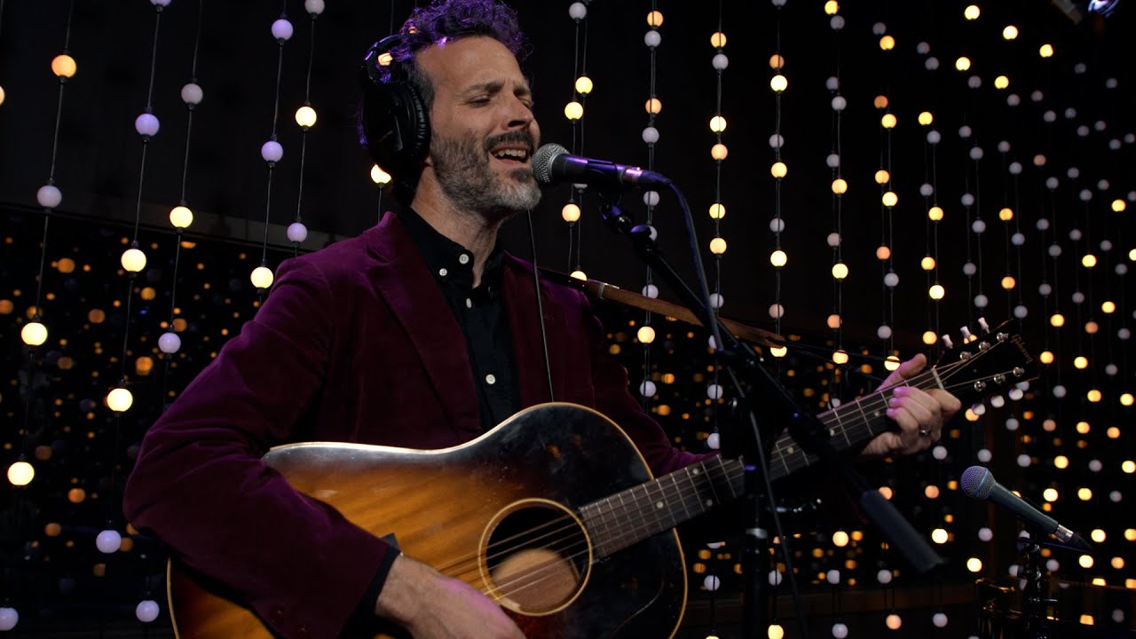 YouTubeでBret McKenzie - Crazy Times (Live on KEXP)を視聴 YouTubeでBret McKenzie - Crazy Times (Live on KEXP)を視聴