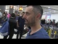 &#39;FACEBOOK star Gary Vaynerchuk says Melbourne people are &quot;f%$kin awesome&#39; 9/11/17