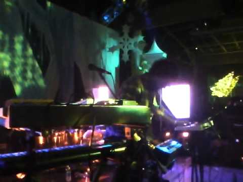 Innerpartysystem - Obsession (1-1-11) [Building 24].mp4
