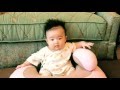 生後3ヶ月(101日)　授乳クッションに支えられて座る…赤ちゃん動画/19秒