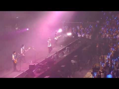 五月天 - 戀愛ing [诺亚方舟]明日重生版 世界巡回演唱会 (新加坡) 14.06.2013