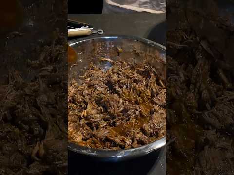 Pulled chuck steak slow cooker