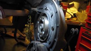 Bevel Box Output Seal Replacement