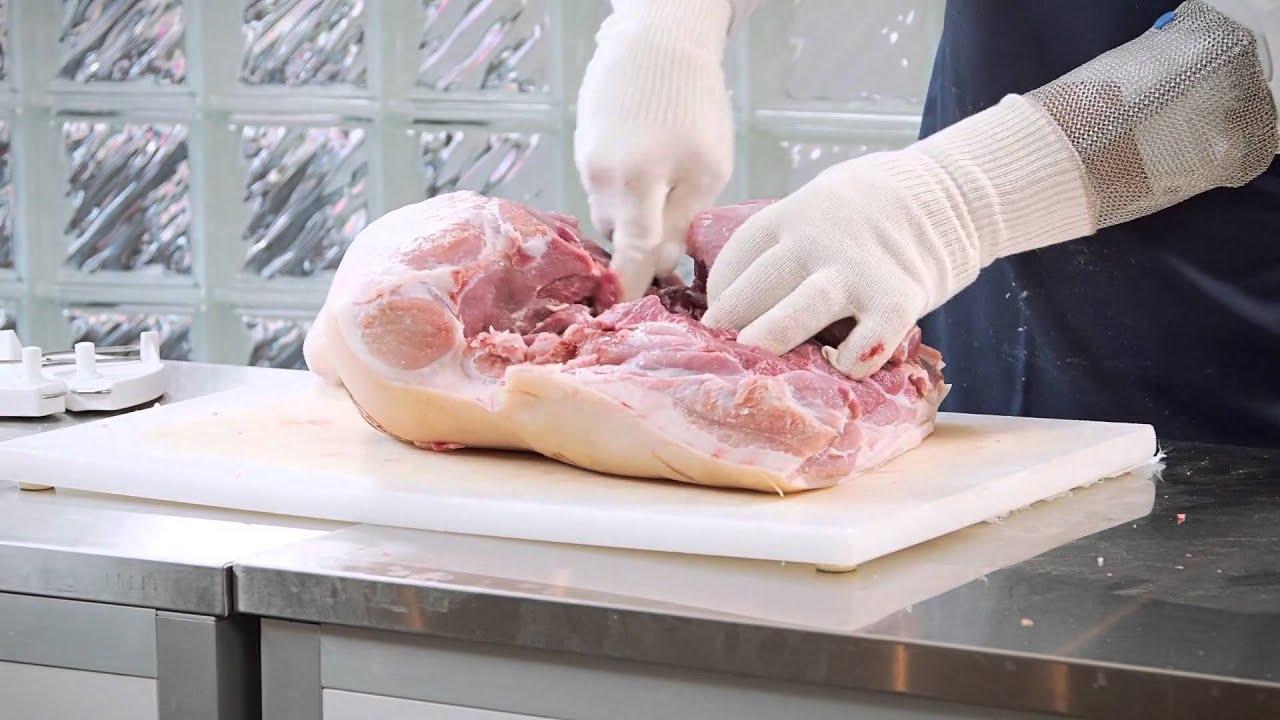 HK Lihakoulu – Kuinka joulukinkku syntyy?