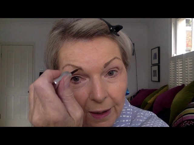 Paint Pot One Eyeshadow Look When You're Busy~over65 