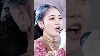 WES OLEH GANTI #silvykumalasari