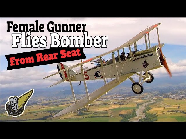 Did You Know You Can Fly A WW1 Bomber From The Rear? class=