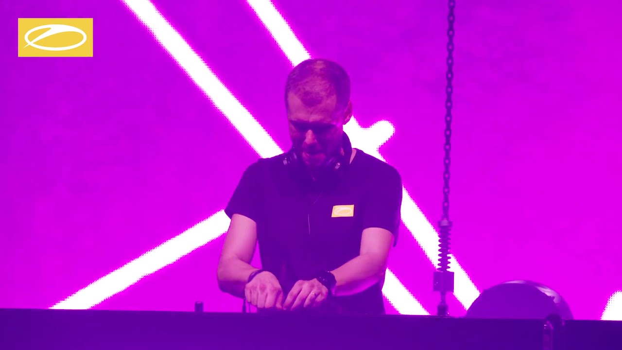 Armin van Buuren feat. Sam Martin - Wild Wild Son (Richard Durand Remix)