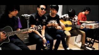 Last Kiss From Avelin - Sesak Dalam Gelap (Accoustic)