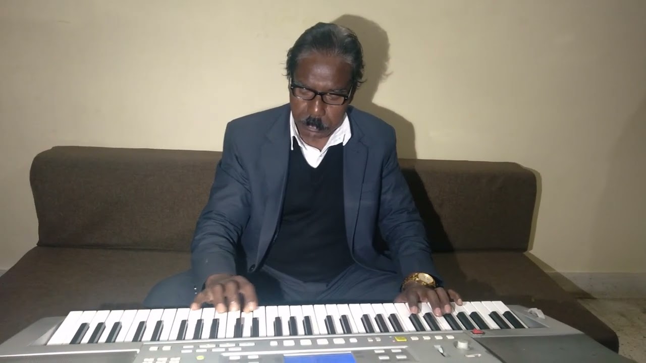 Mere Man Ke Surango Se Bhi Aata Hai Tera Naam  Hindi Song For Mother Mary  Keyboard Saxophone