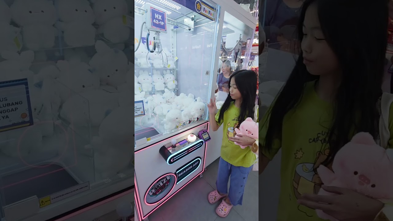 Fiona Capit Boneka di Funi Fun