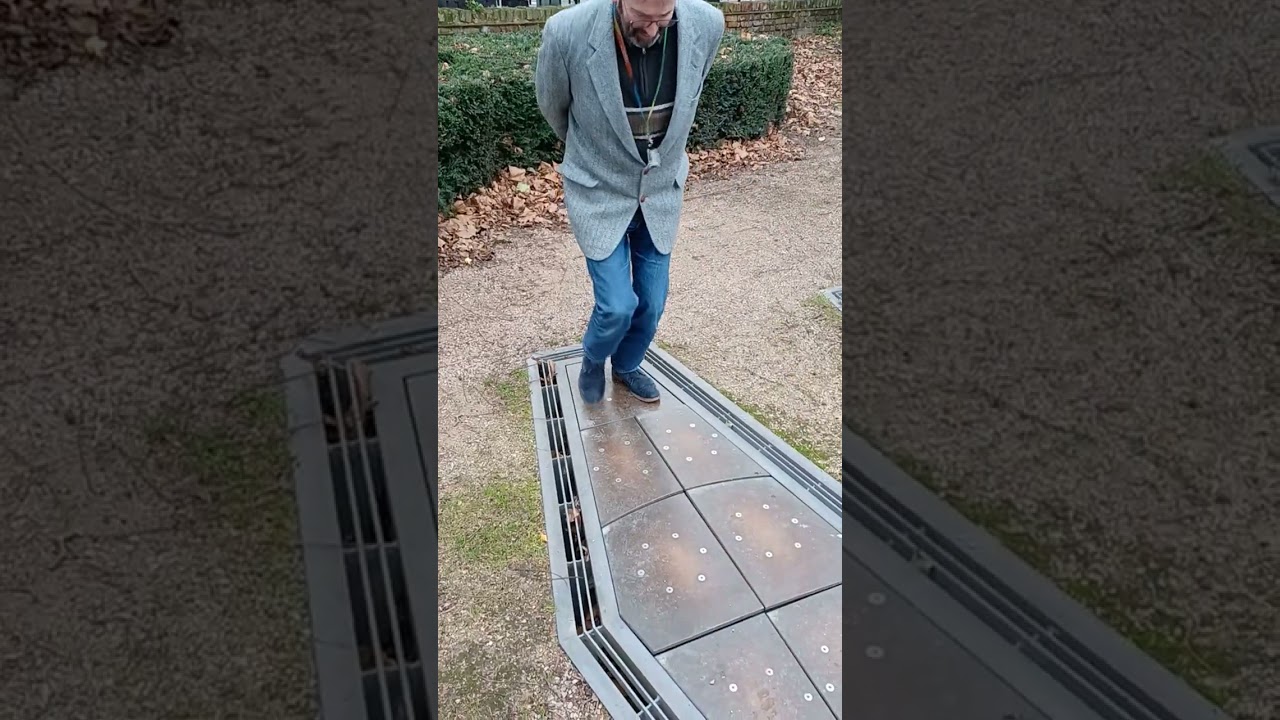 Dancing on a royal coffin