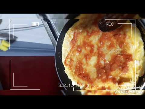 فيديو: مطبخ نابولي: بيتزا بالبطاطس وإكليل الجبل