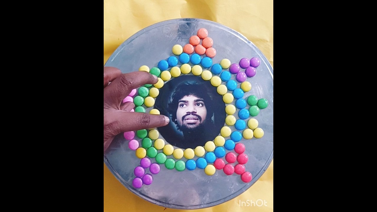 Rangoli design 🤗🔥 //chocolate ki rangoli //gems chocolate rangoli art 😋 //rangoli design simple