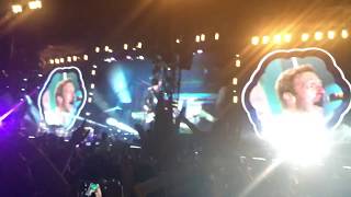 Coldplay en Vivo - De música ligera  (Tributo a Cerati)