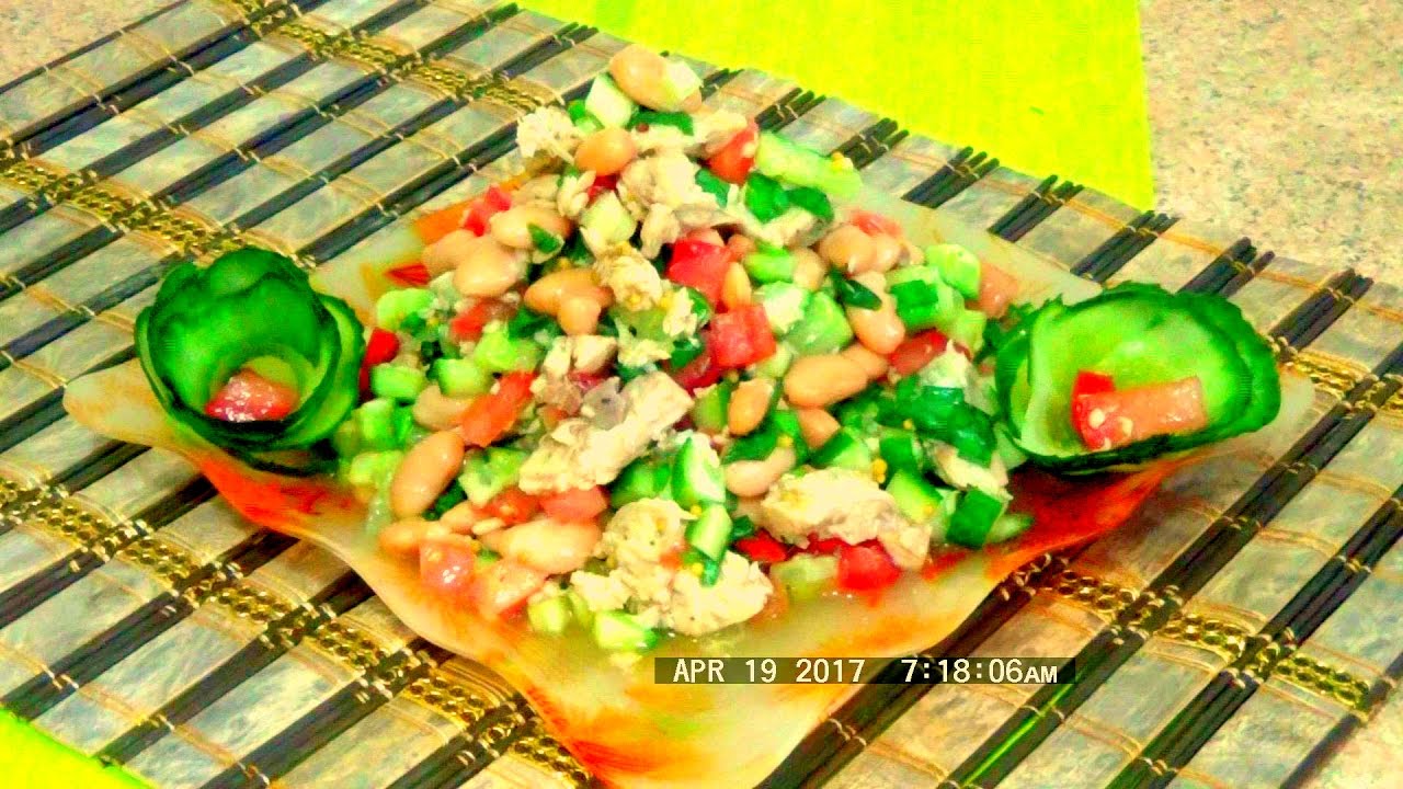 Салат из консервированной горбуши с фасолью и огурцом легко и просто