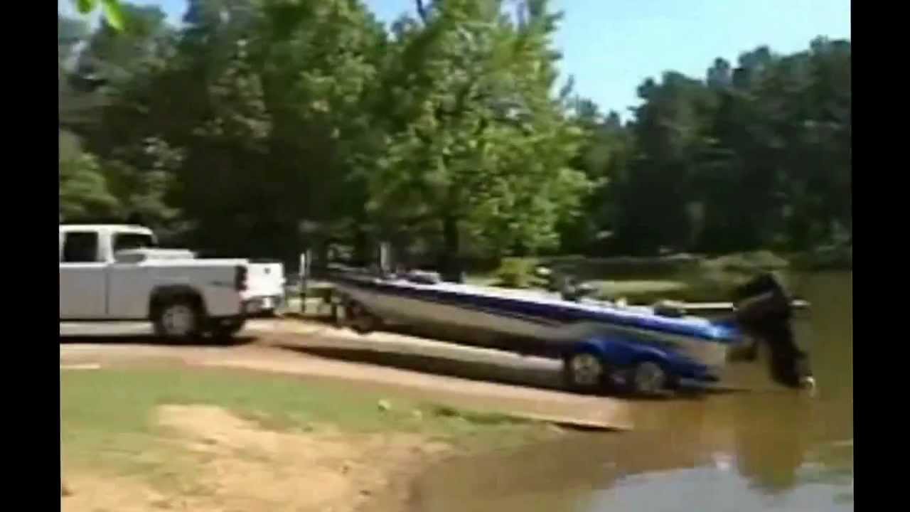 Collection Of Funny Boat Crashes And Boat Fails - YouTube