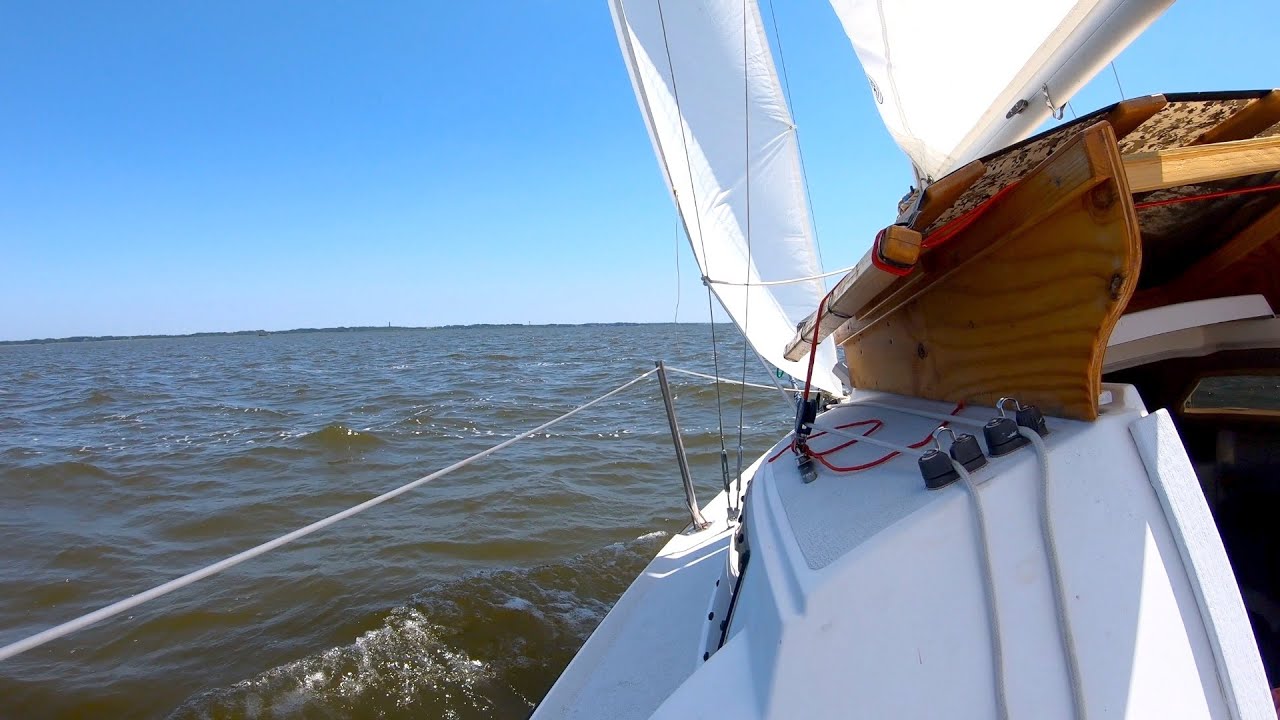 Summer Sailing the Monohull Precision 18