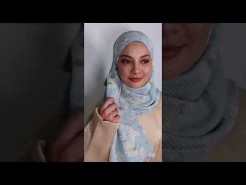 Nesa Printed Pleated Shawl Tutorial by Neelofa