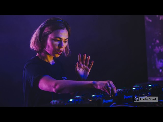 Nina Kraviz - Ghetto Kraviz (Regal 303 remix) (high quality bass)