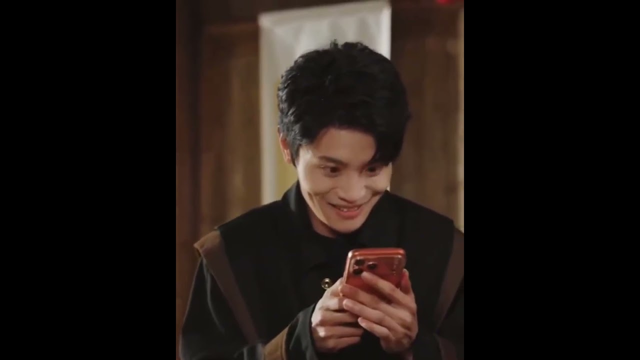 xuyên không về năm nạn đói, thức tỉnh hệ thống du thành về tương lai bán đồ cổ trở thành tỷ phú