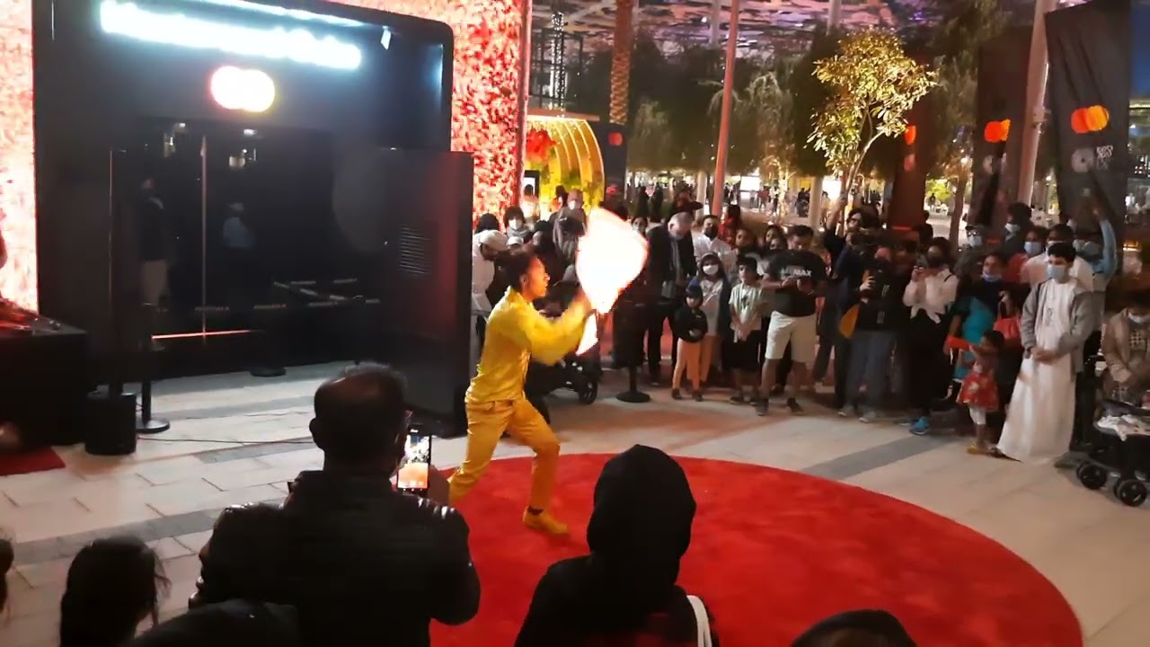 Wonderful juggling show1 