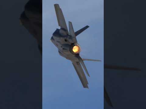 【F-35フルパワードリフト】三沢基地航空祭当日特集！航空自衛隊にもこういうのやって欲しい！アメリカ空軍デモチームが見せる最大性能